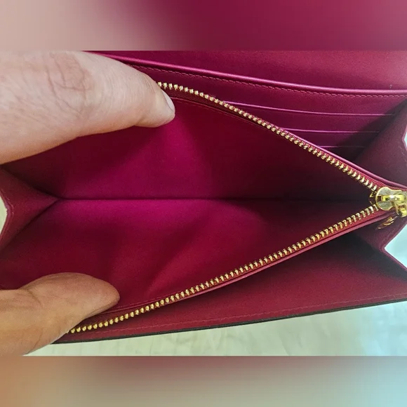 ❤️🎉HOST PICK 🎉❤️Authentic LV Sarah Long Wallet Portefeuille Monogram Vernis - Picture 11 of 16